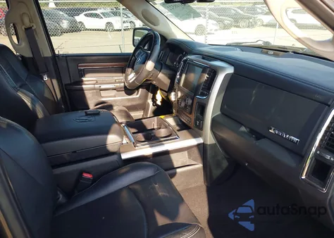 2015 Ram 1500 Laramie из США, поврежденный, VIN 1C6RR7JT0FS713855